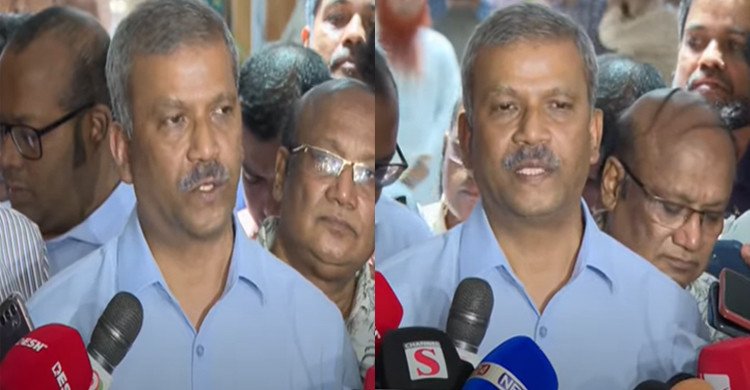 দেশে জরুরি অবস্থা জারির পরিস্থিতি তৈরি হয়নি: আসিফ নজরুল